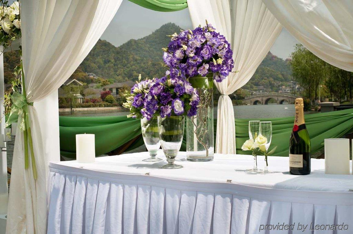 Crowne Plaza Hangzhou Xanadu Resort Restoran gambar